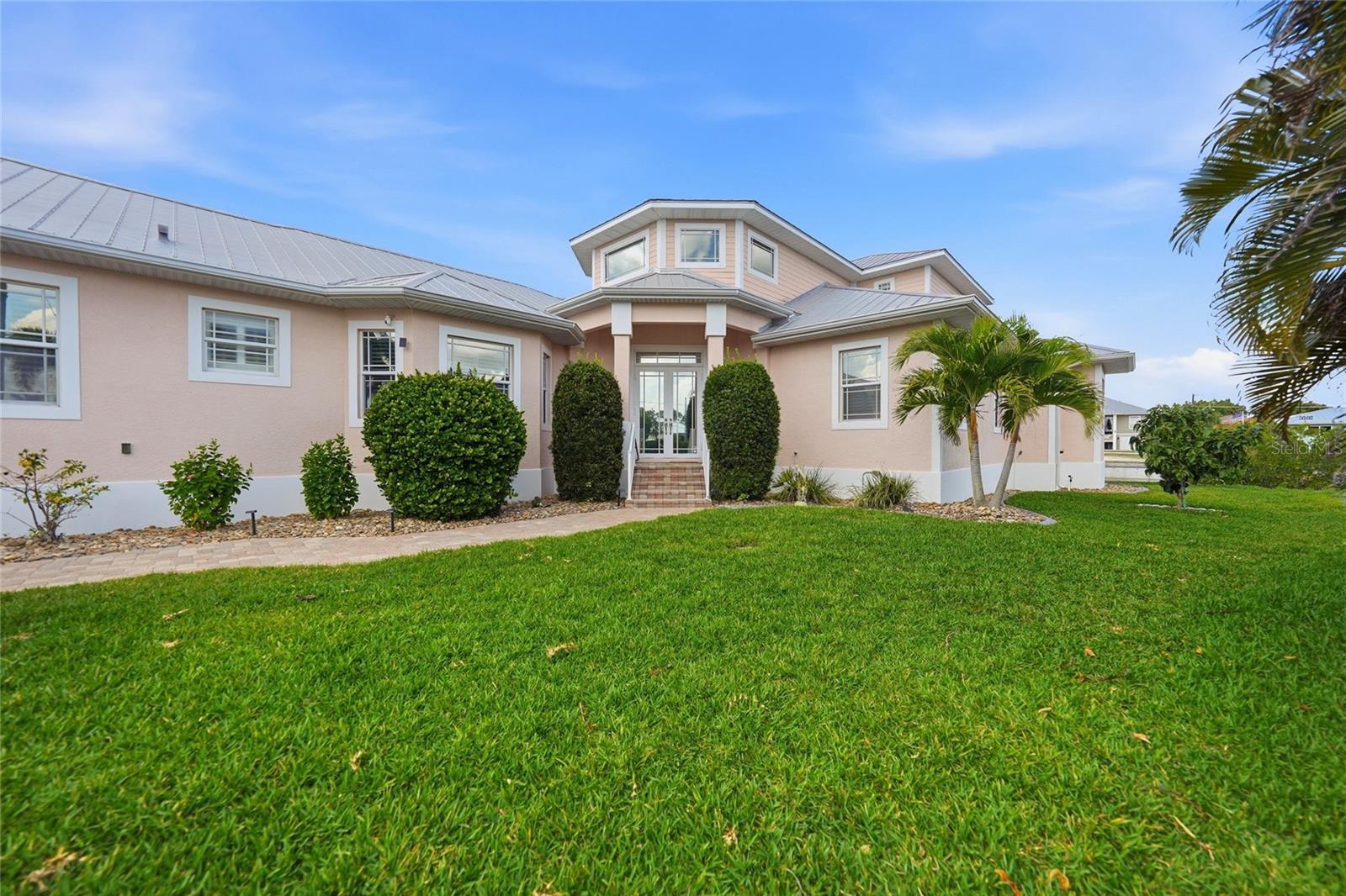 Image 3 of 91 For 534 Canal Way