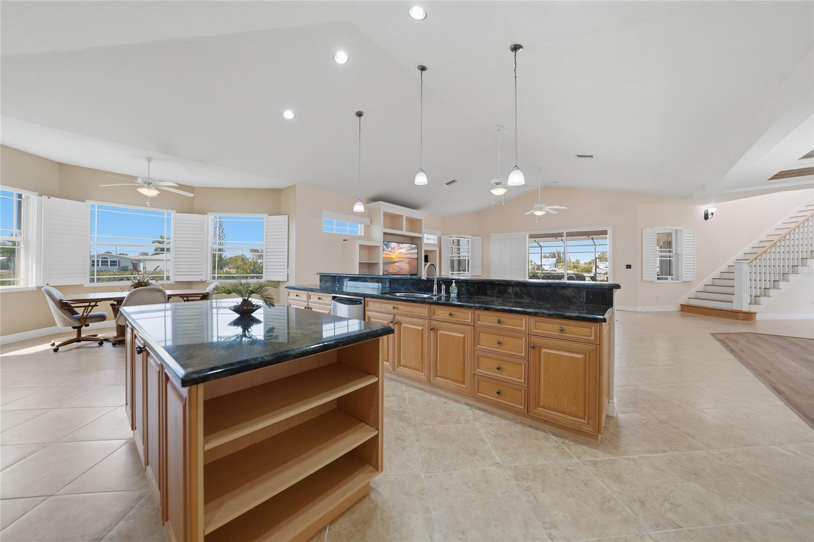 Image 30 of 91 For 534 Canal Way