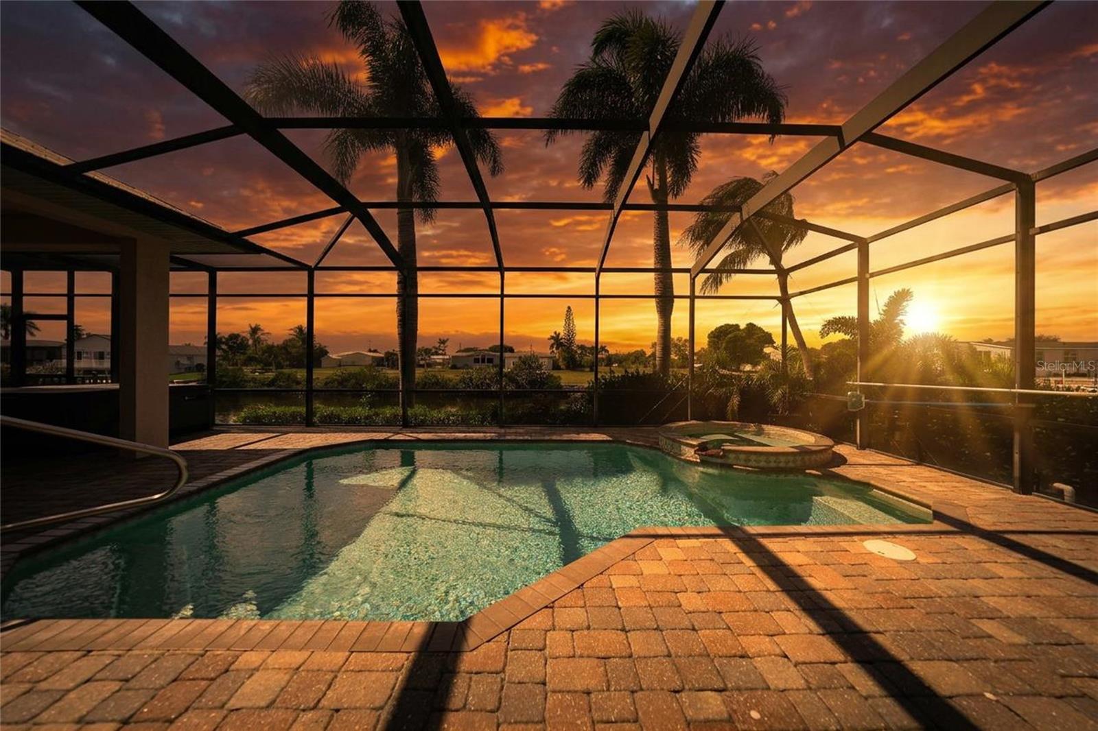 Image 4 of 91 For 534 Canal Way