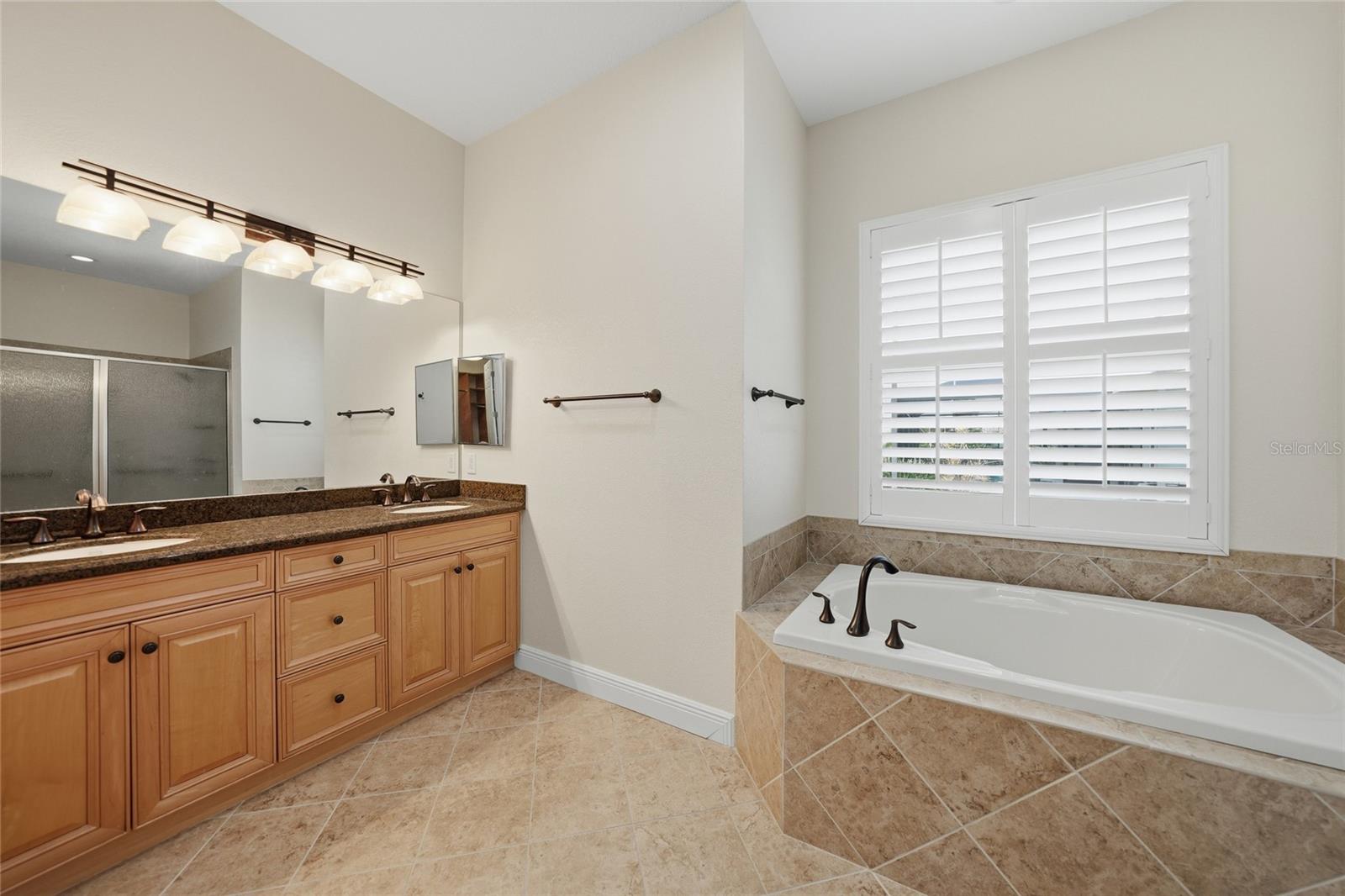 Image 42 of 91 For 534 Canal Way