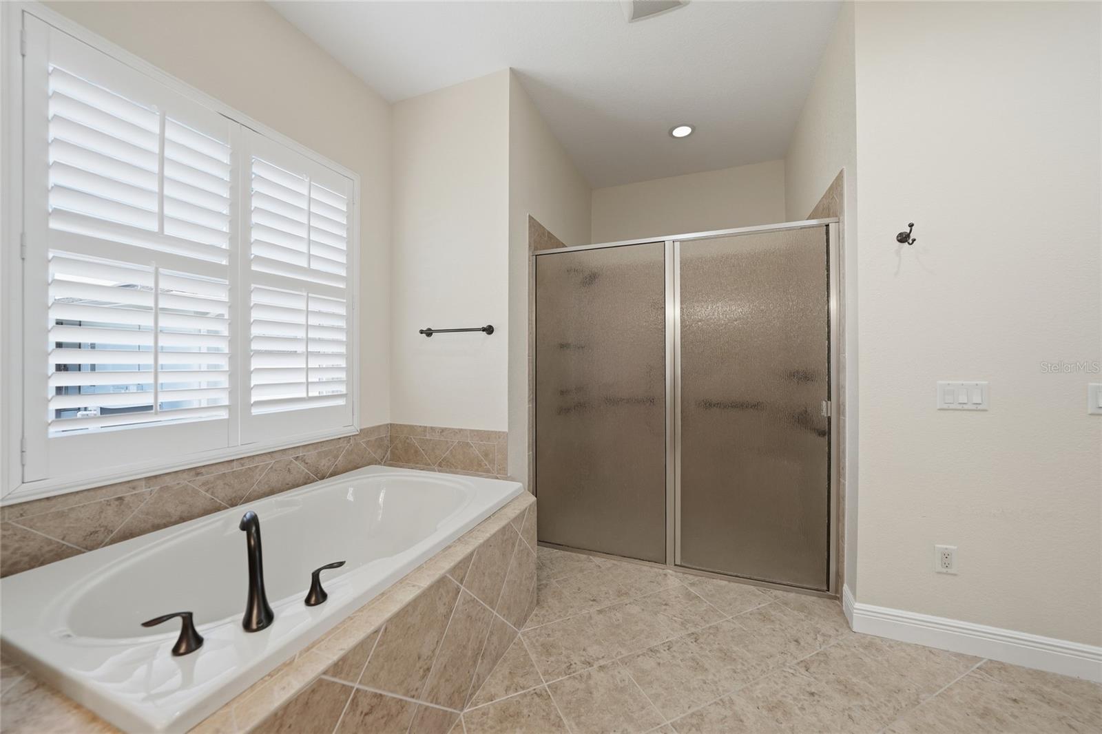 Image 43 of 91 For 534 Canal Way