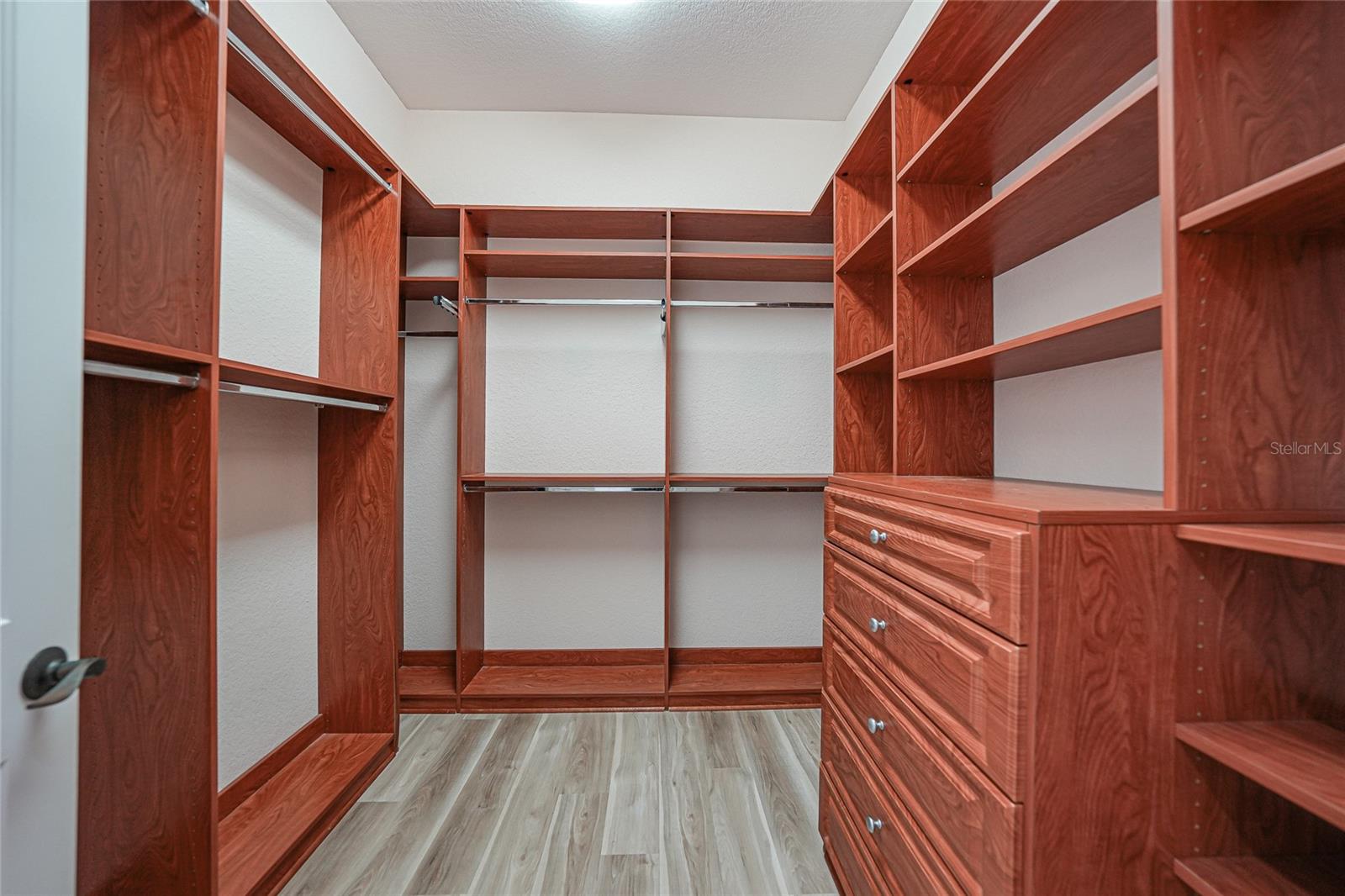 Image 57 of 91 For 534 Canal Way