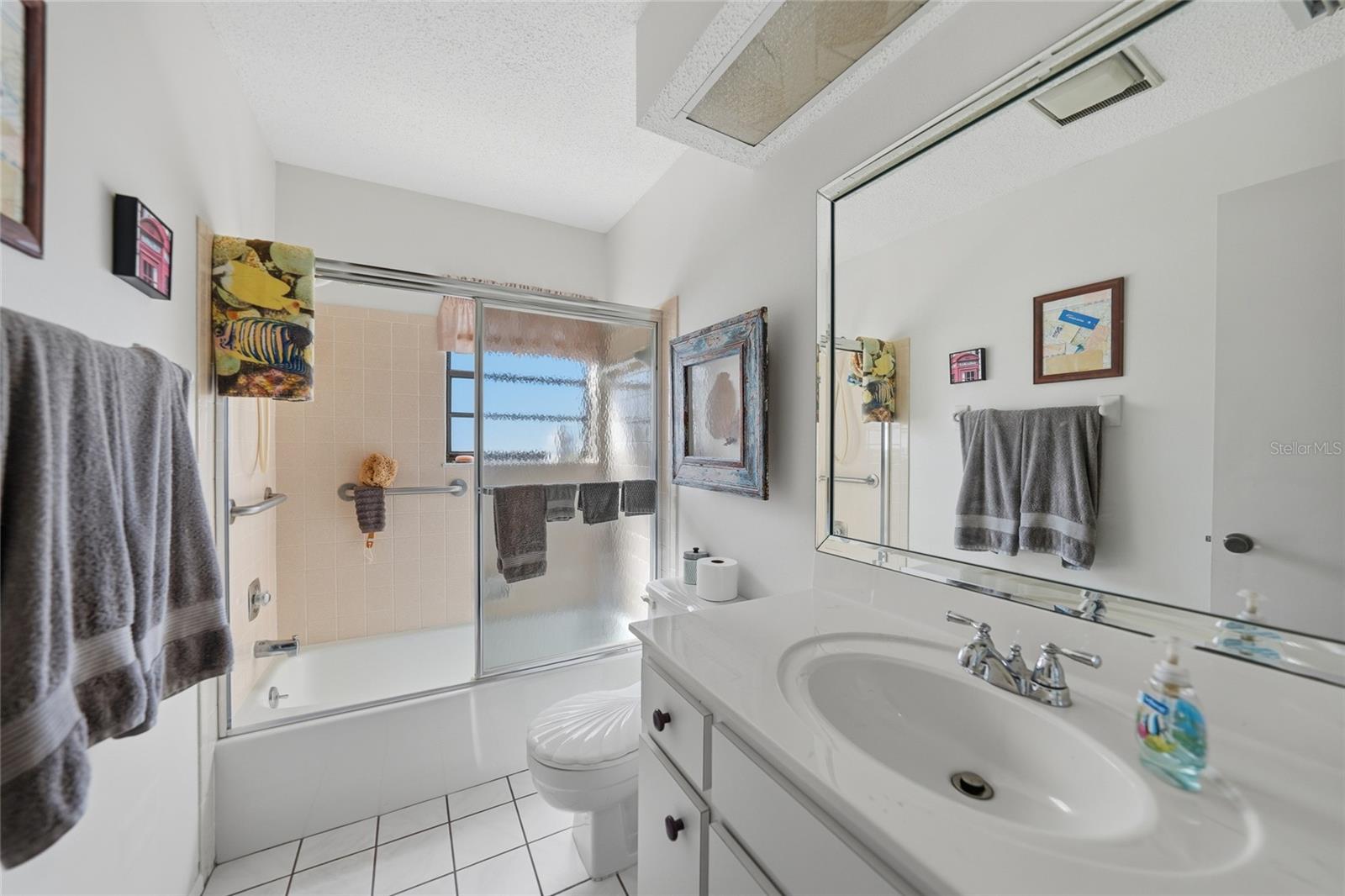 Image 19 of 43 For 9 Quails Run Boulevard 12