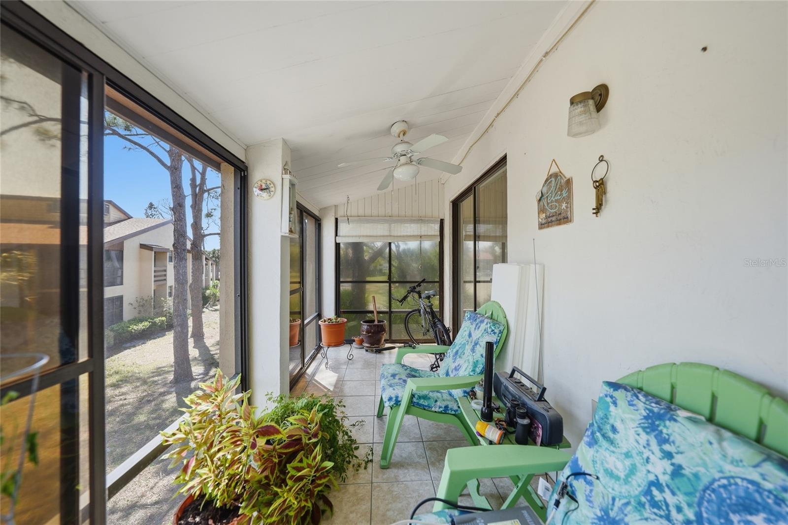 Image 23 of 43 For 9 Quails Run Boulevard 12