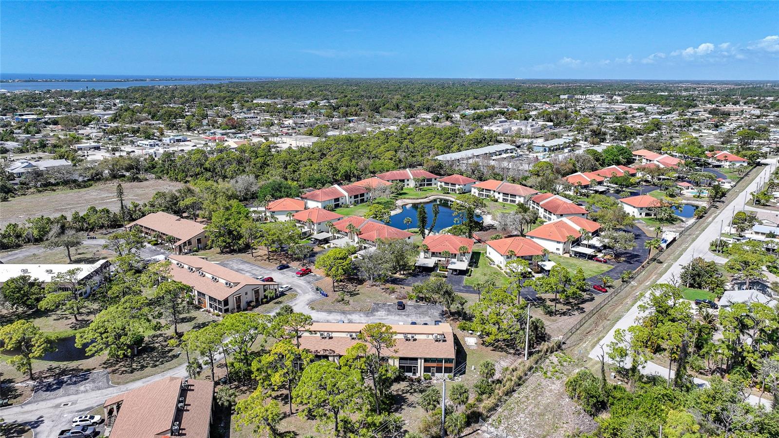 Image 28 of 43 For 9 Quails Run Boulevard 12