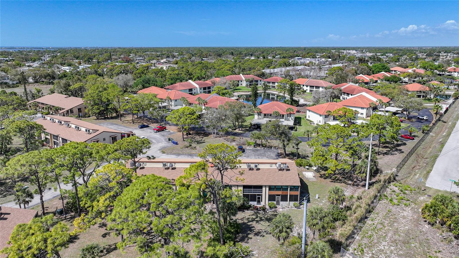 Image 30 of 43 For 9 Quails Run Boulevard 12