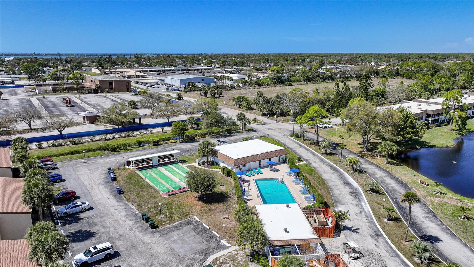 Image 36 of 43 For 9 Quails Run Boulevard 12