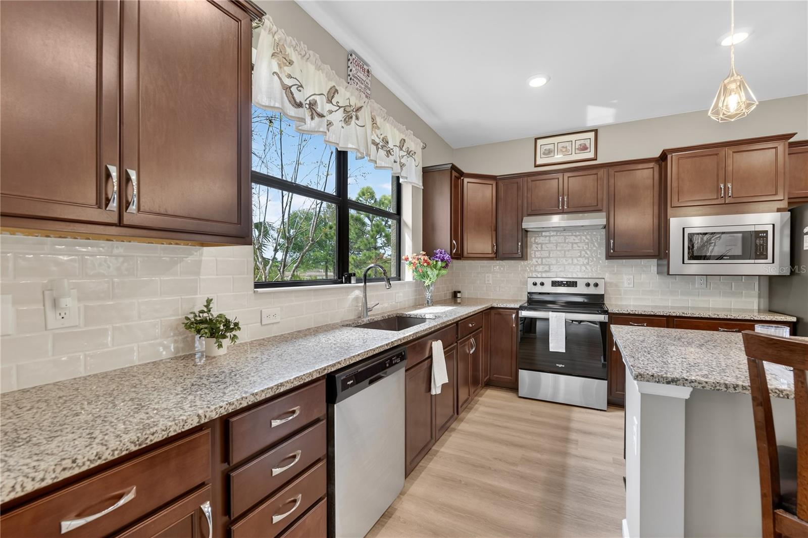 Image 16 of 74 For 2555 Brassica Drive