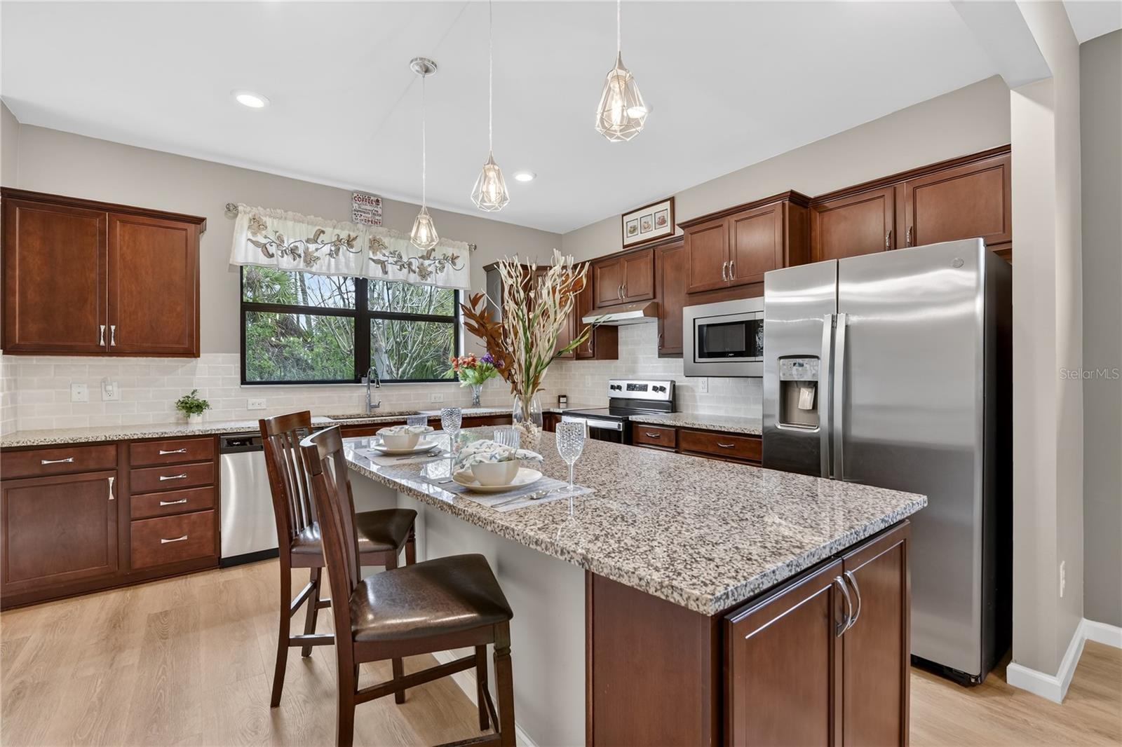 Image 21 of 74 For 2555 Brassica Drive