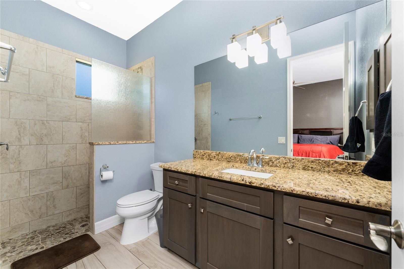 Image 29 of 72 For 174 Rotonda Boulevard E