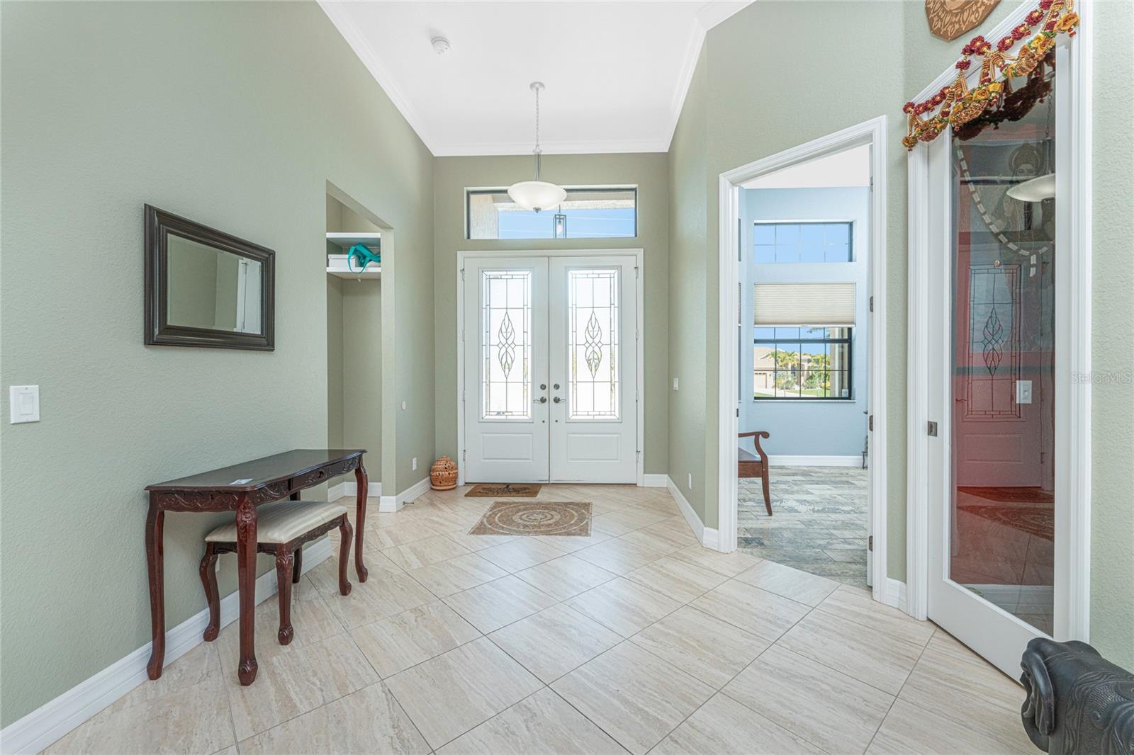 Image 3 of 72 For 174 Rotonda Boulevard E