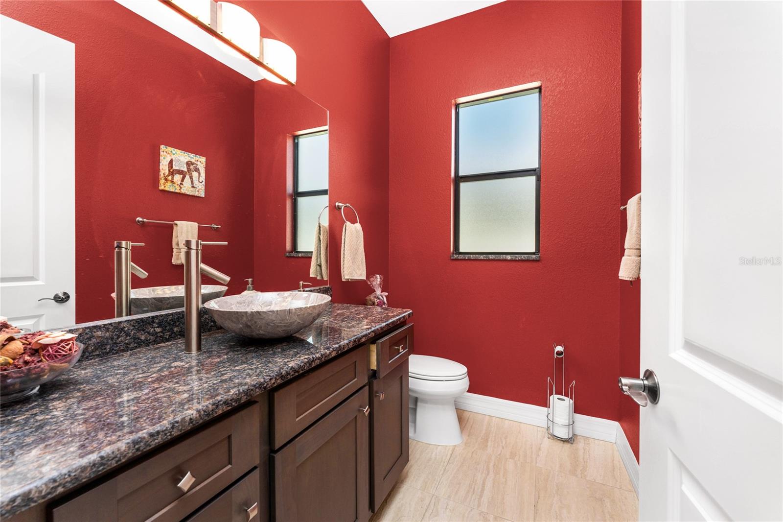 Image 45 of 72 For 174 Rotonda Boulevard E