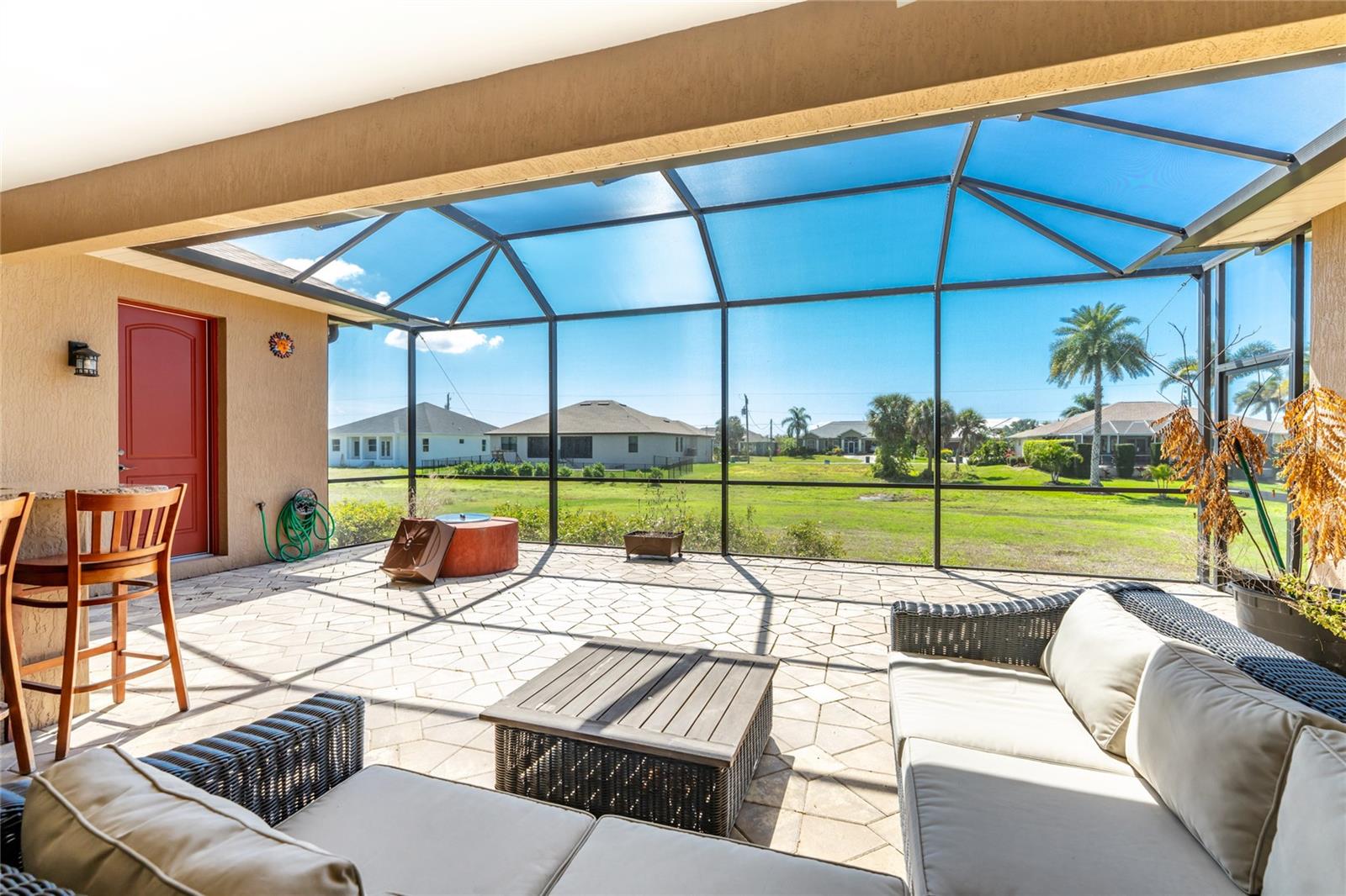 Image 53 of 72 For 174 Rotonda Boulevard E