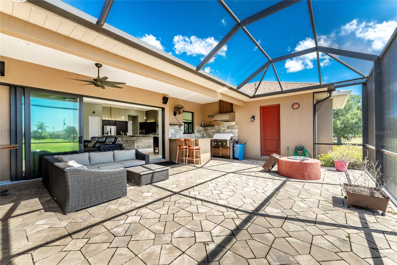 Image 56 of 72 For 174 Rotonda Boulevard E