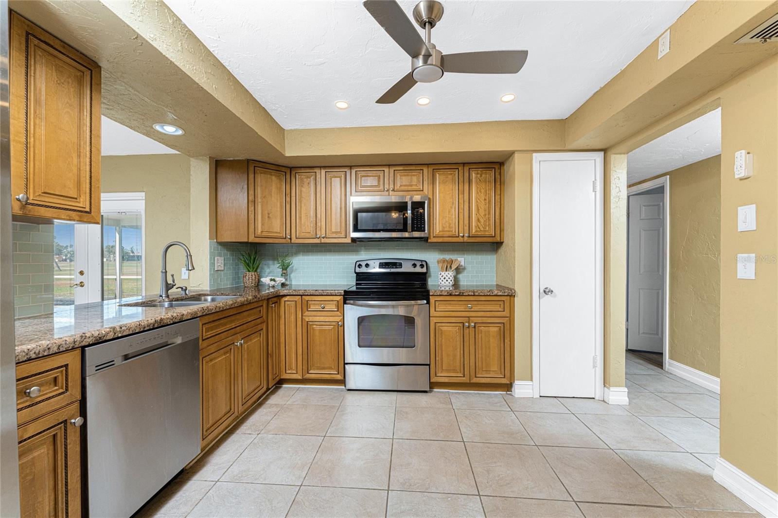 Image 17 of 64 For 256 Caddy Road