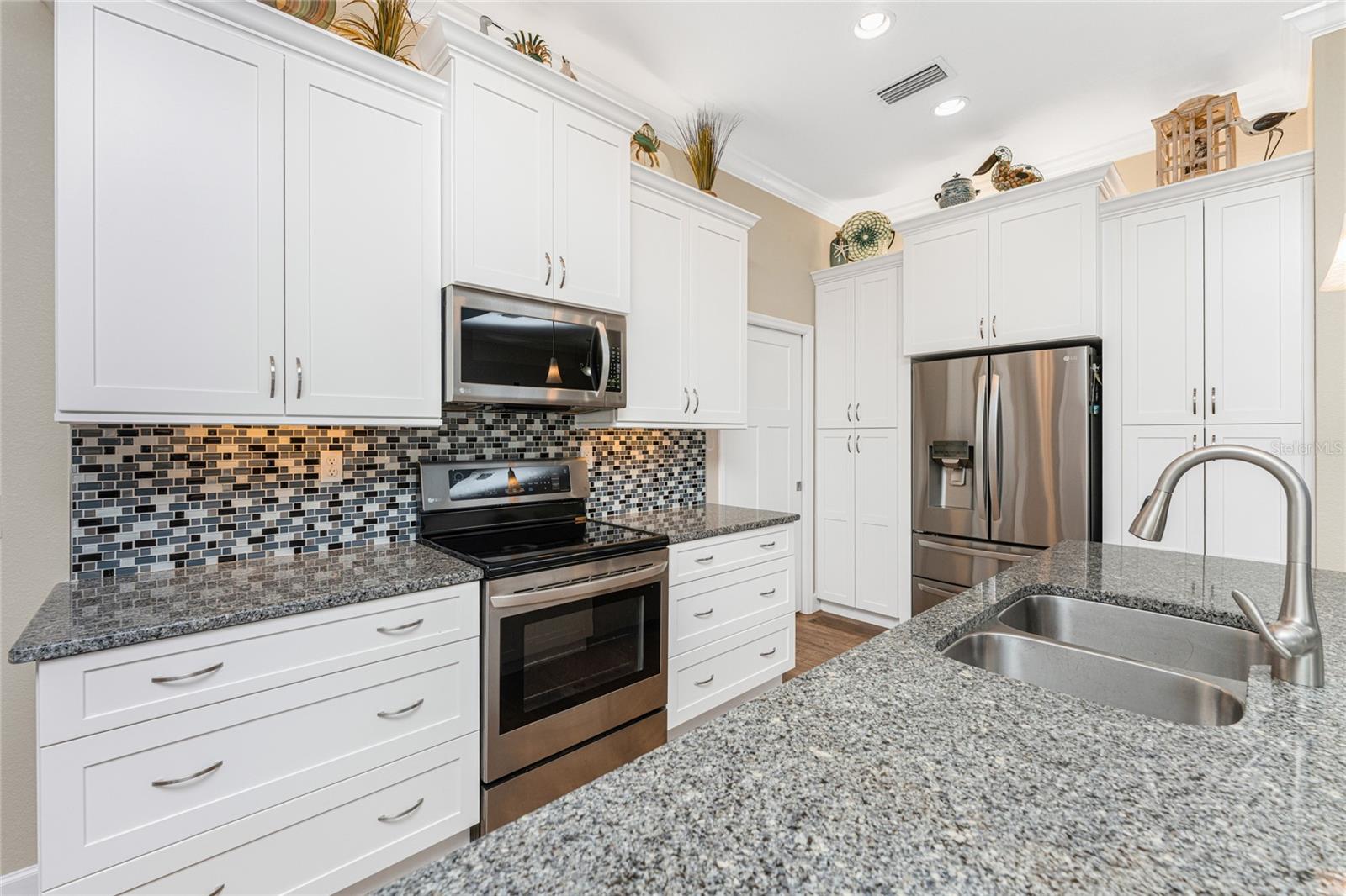 Image 17 of 66 For 601 Boundary Boulevard