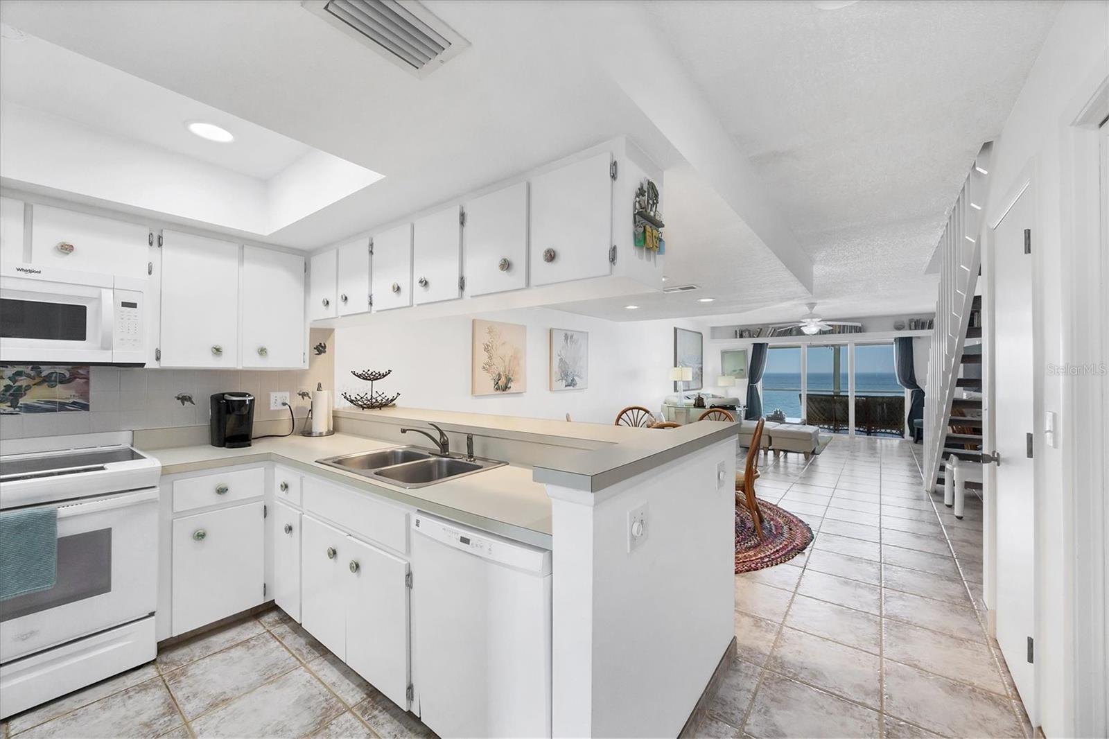 Image 15 of 45 For 301 Gulf Boulevard 10