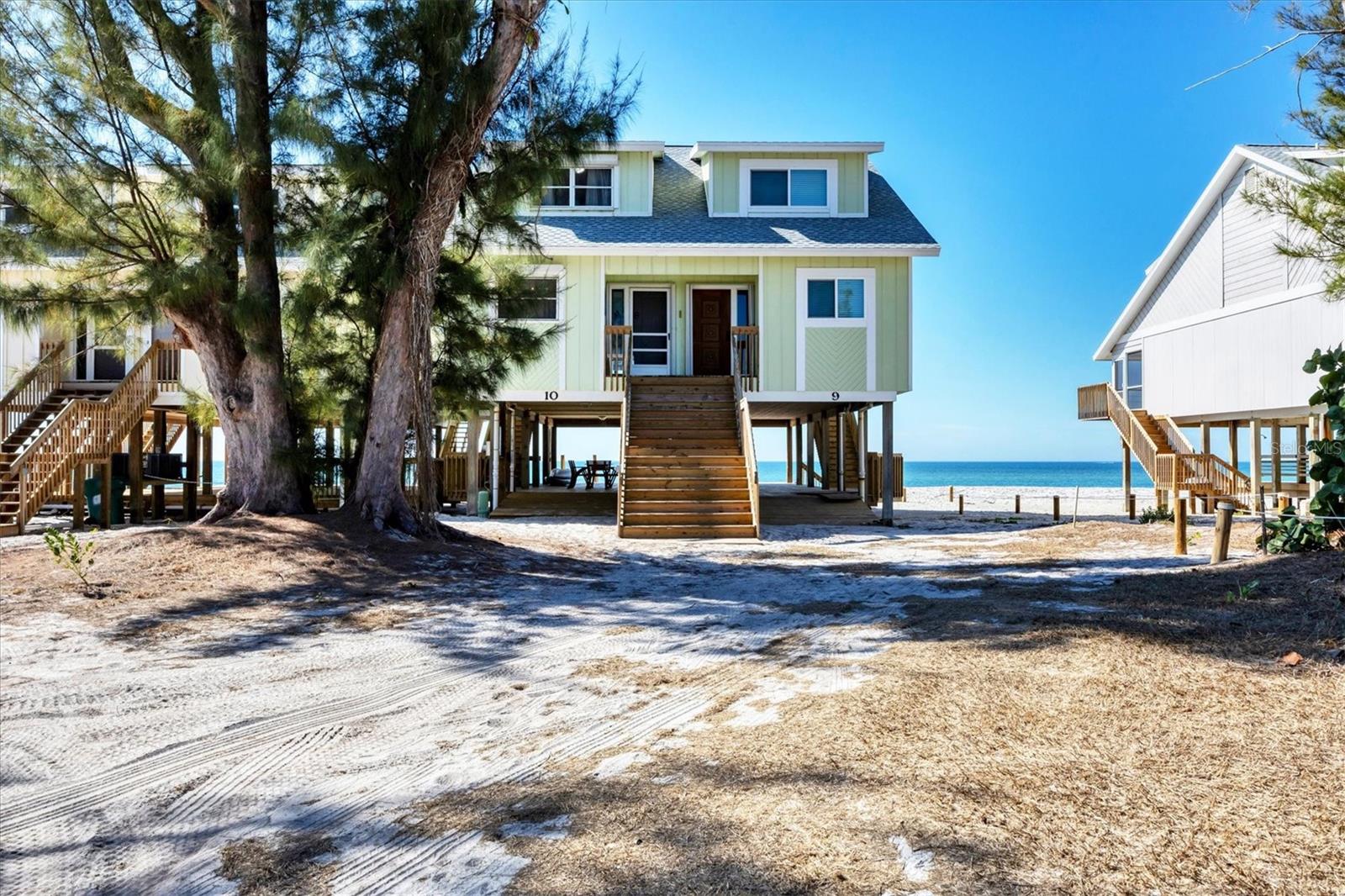 Image 7 of 45 For 301 Gulf Boulevard 10