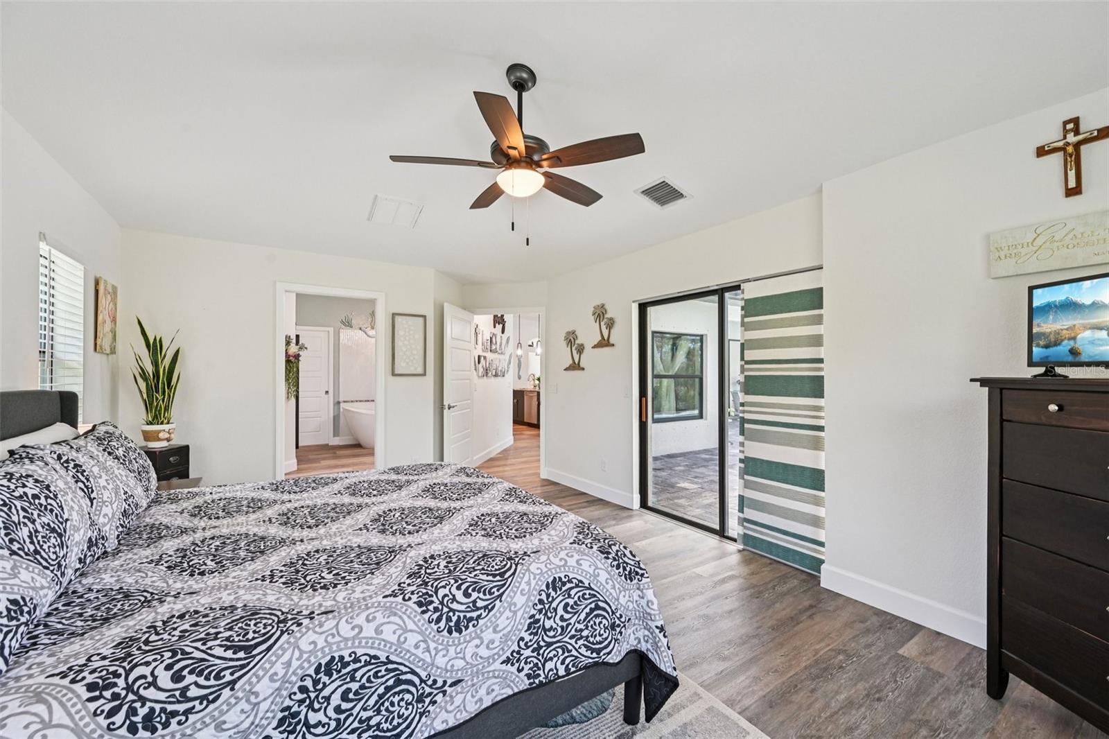 Image 19 of 52 For 34 Medalist Way