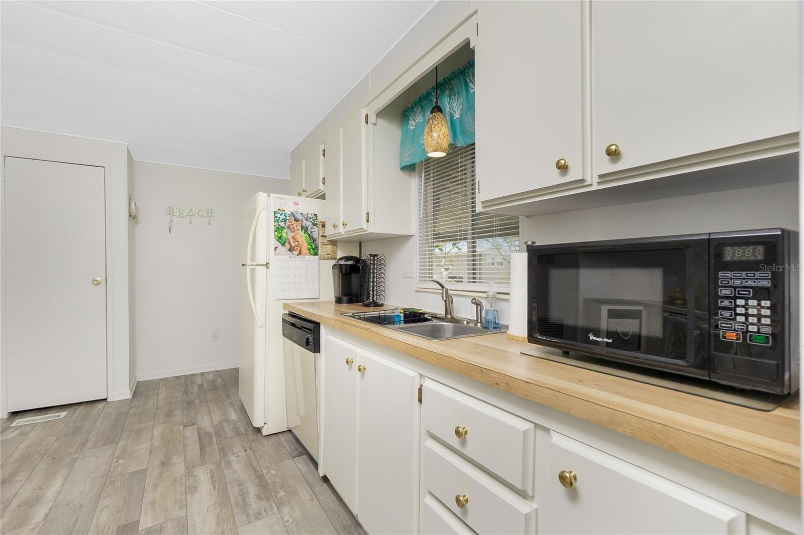 Image 9 of 36 For 532 Walnut Circle