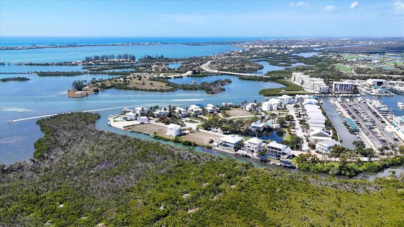 Image 6 of 15 For 13240 Anglers Way