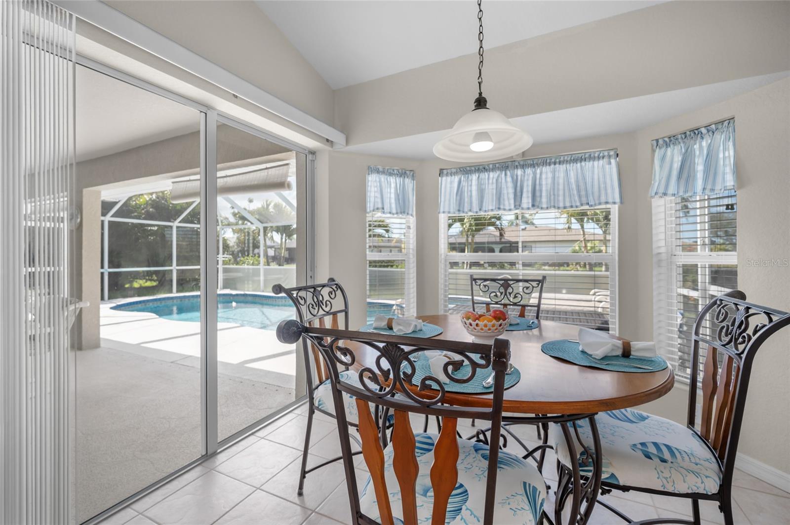 Image 20 of 59 For 27 Mariner Lane