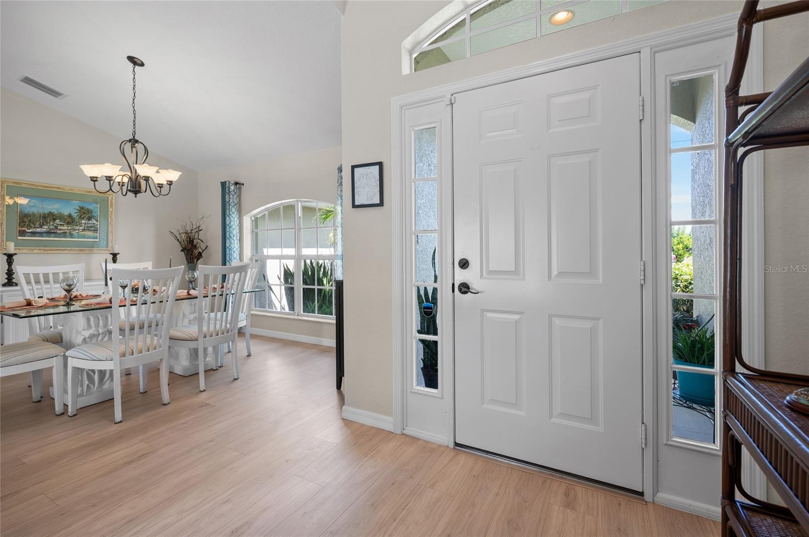 Image 7 of 59 For 27 Mariner Lane