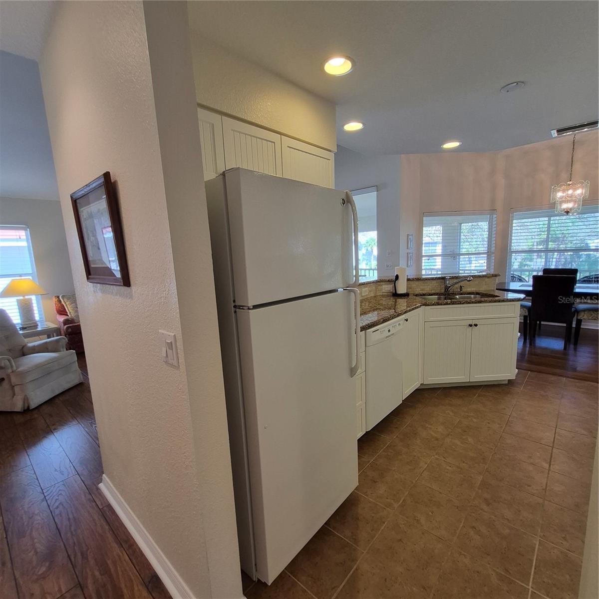 Image 16 of 87 For 14016 Willow Glen Court 212