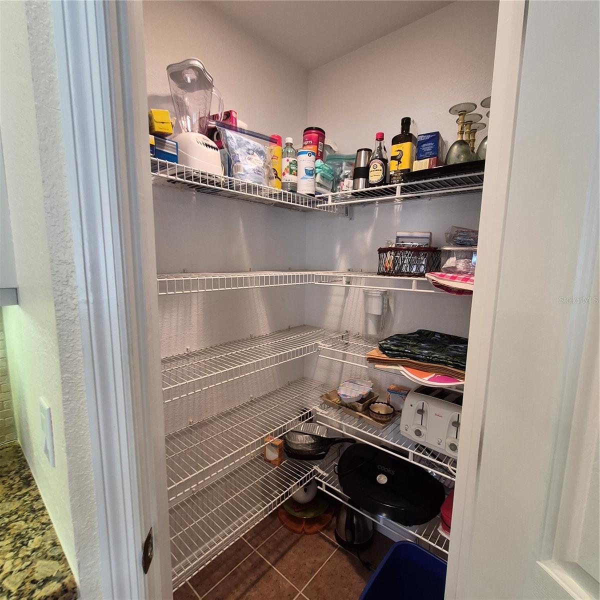 Image 20 of 87 For 14016 Willow Glen Court 212