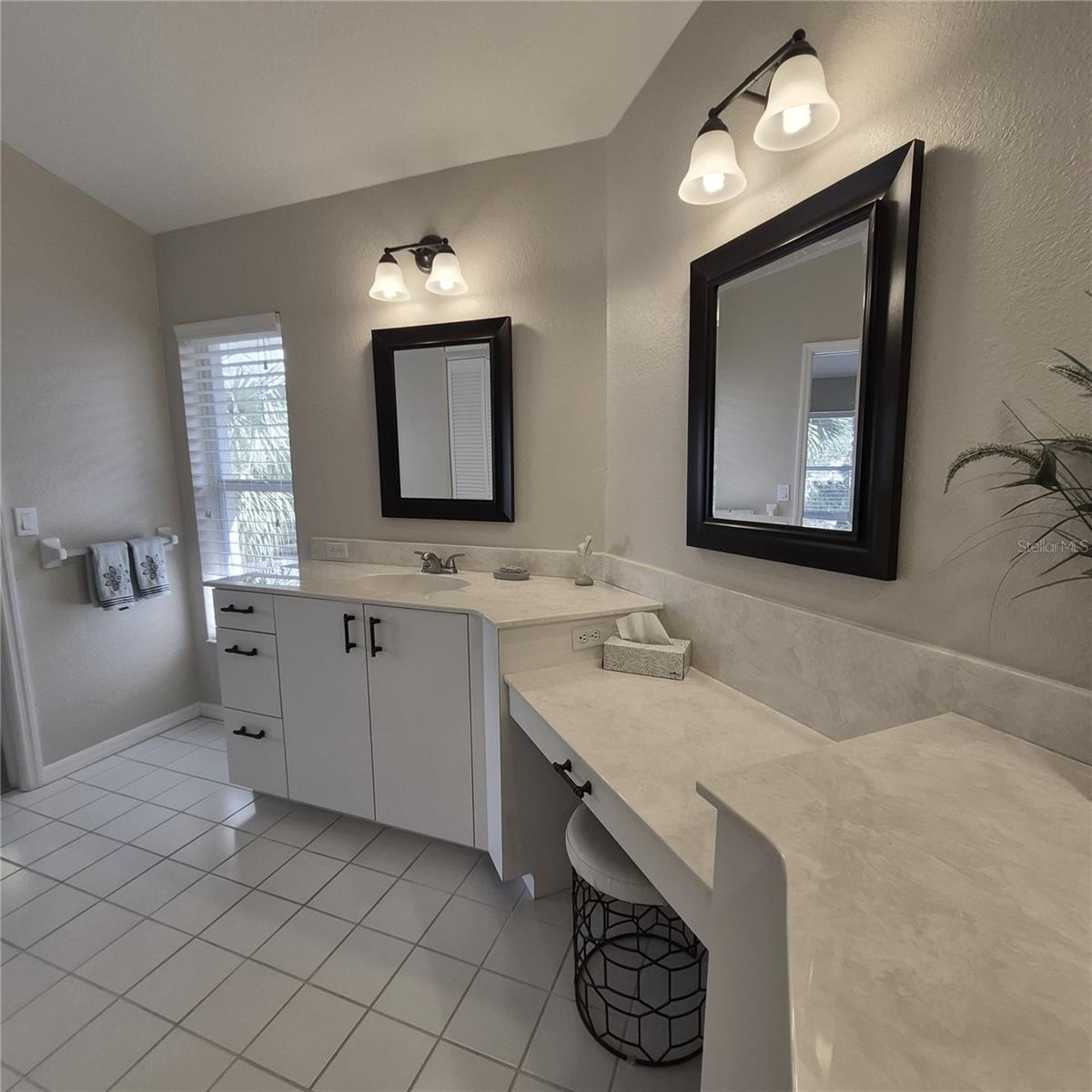 Image 37 of 87 For 14016 Willow Glen Court 212