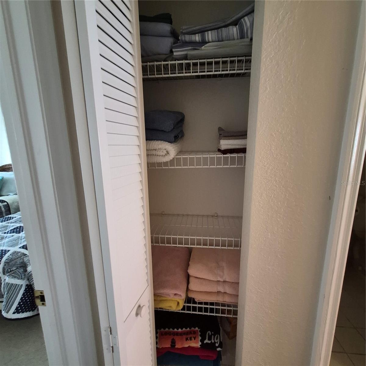 Image 51 of 87 For 14016 Willow Glen Court 212