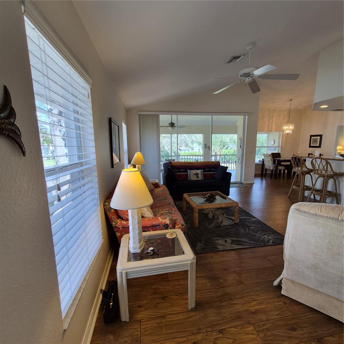 Image 7 of 87 For 14016 Willow Glen Court 212