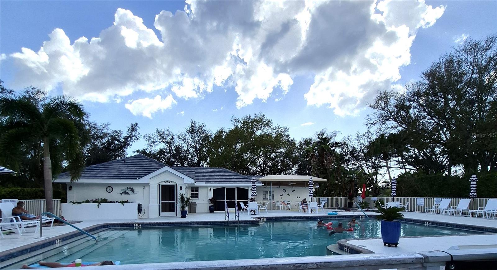 Image 77 of 87 For 14016 Willow Glen Court 212