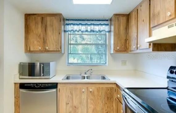 Image 4 of 6 For 16881 Davis Road 723