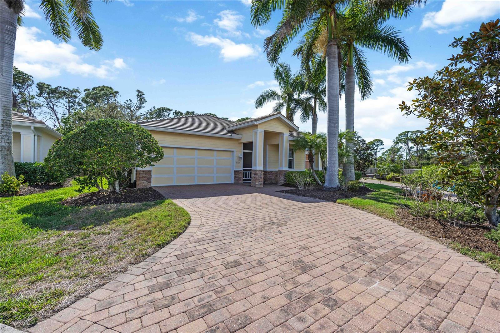 Image 43 of 67 For 9707 Nostalgia Place