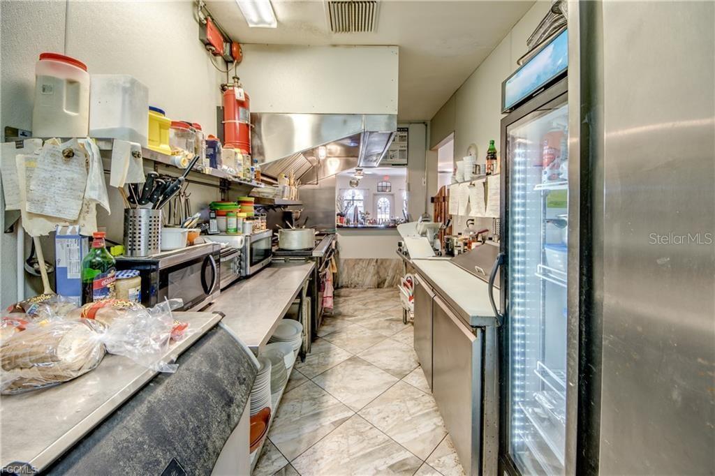 Image 20 of 31 For 2414 Tamiami Trail C