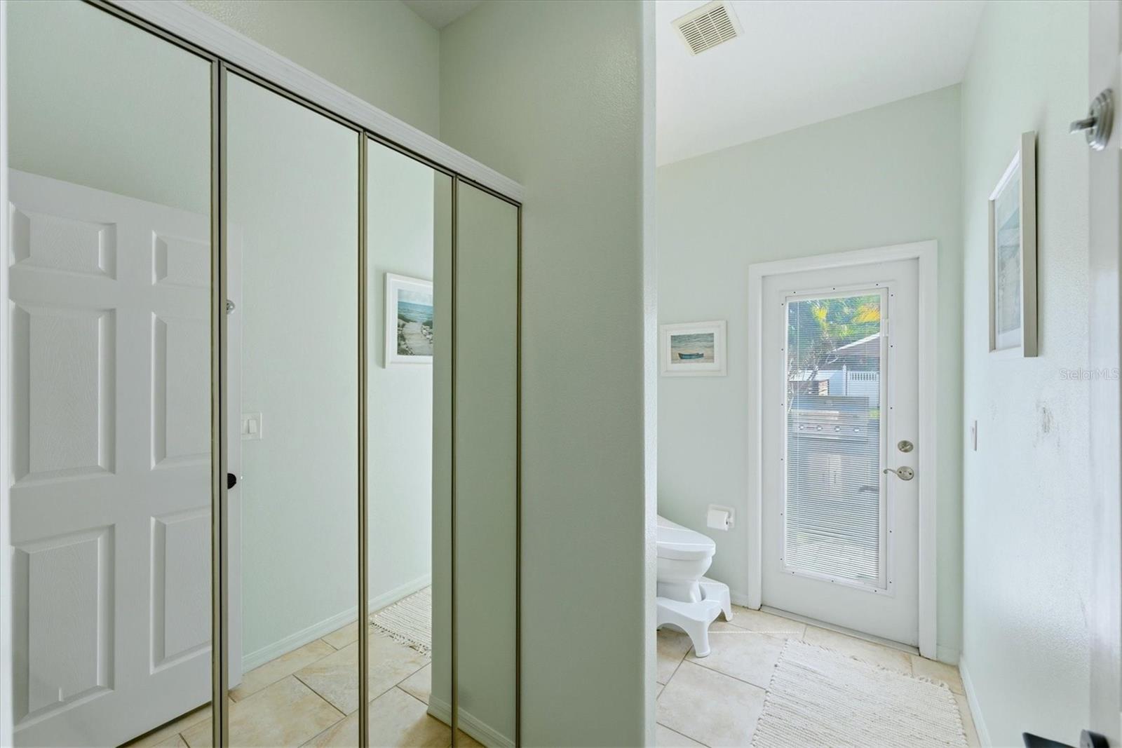 Image 36 of 53 For 236 15th Avenue Se