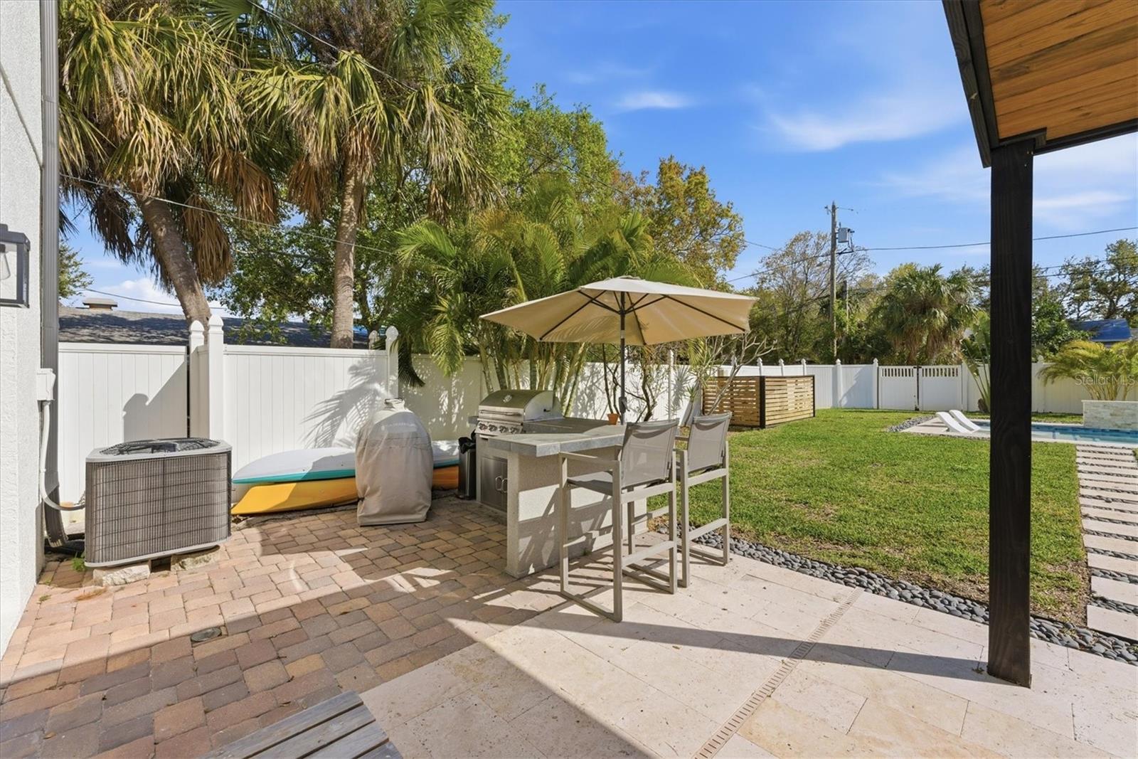 Image 39 of 53 For 236 15th Avenue Se