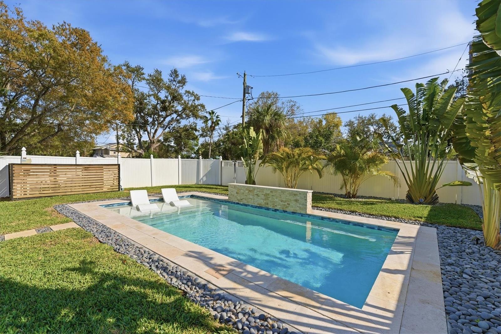 Image 46 of 53 For 236 15th Avenue Se