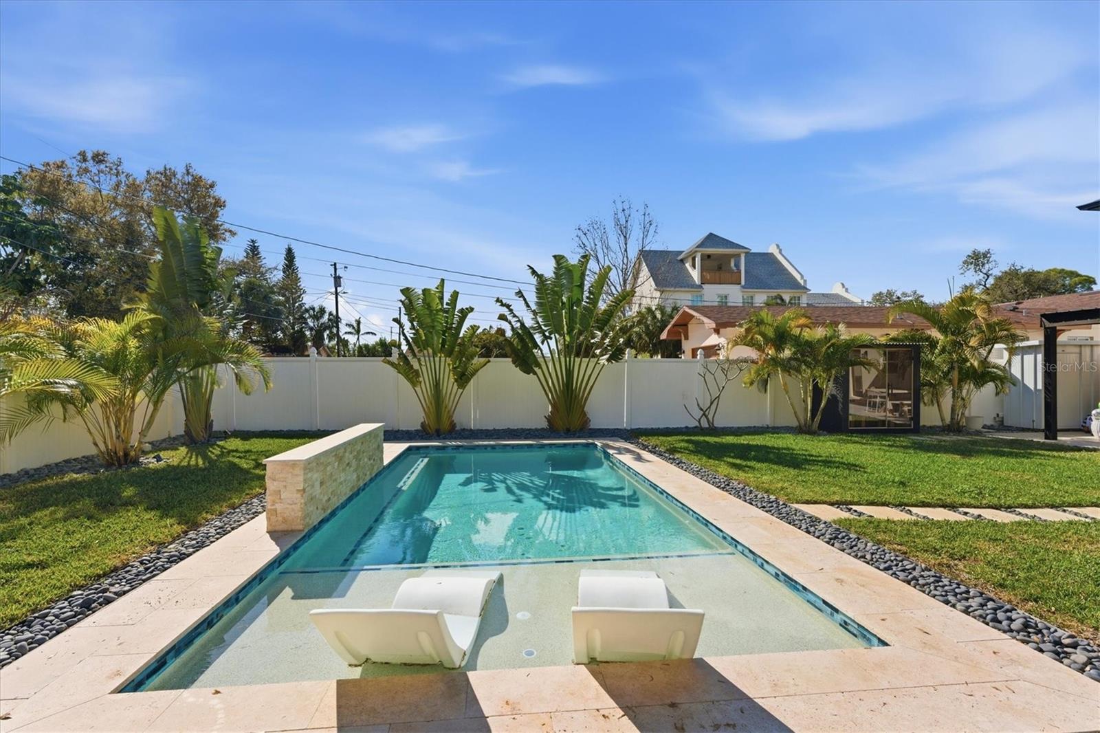 Image 50 of 53 For 236 15th Avenue Se