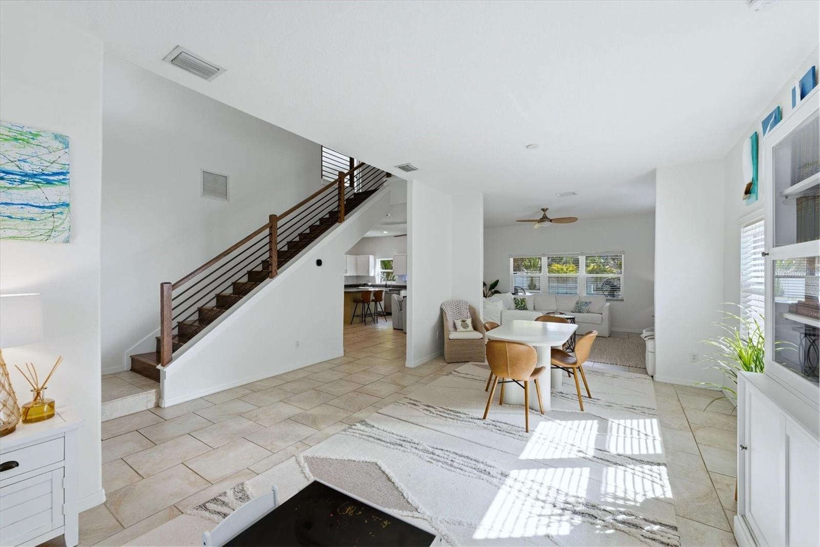 Image 8 of 53 For 236 15th Avenue Se