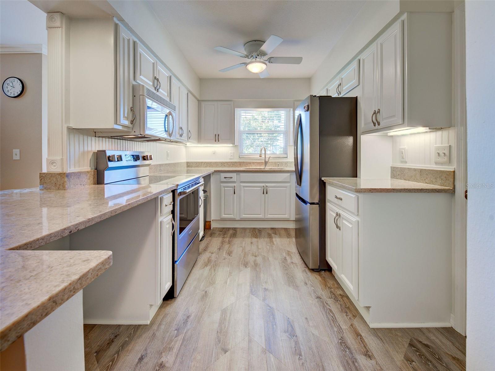 Image 13 of 47 For 836 Stewart Street