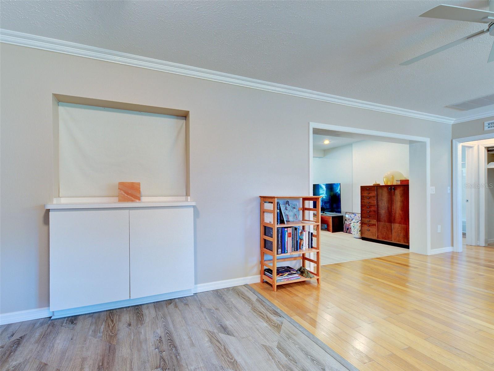 Image 14 of 47 For 836 Stewart Street