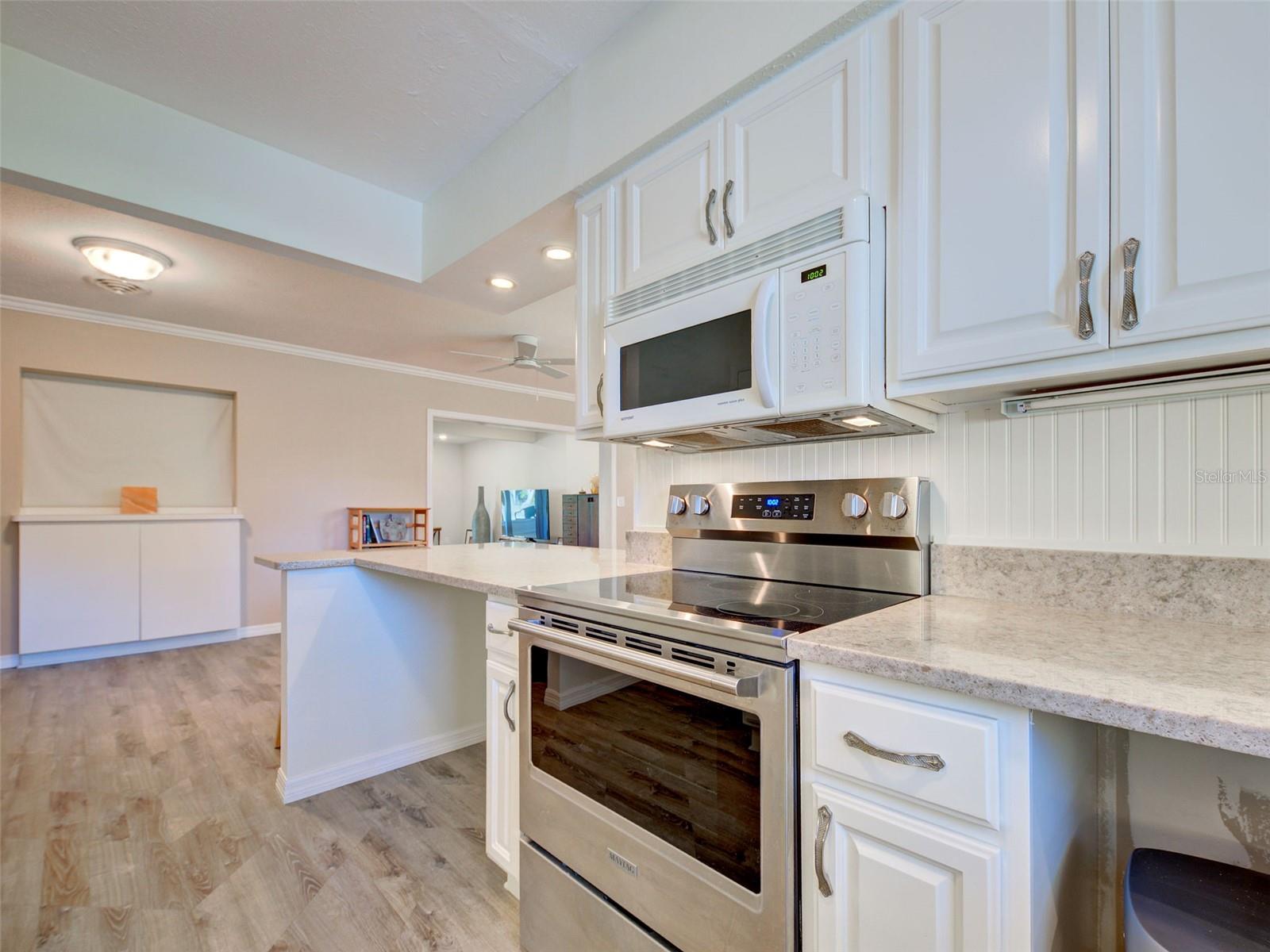 Image 19 of 47 For 836 Stewart Street