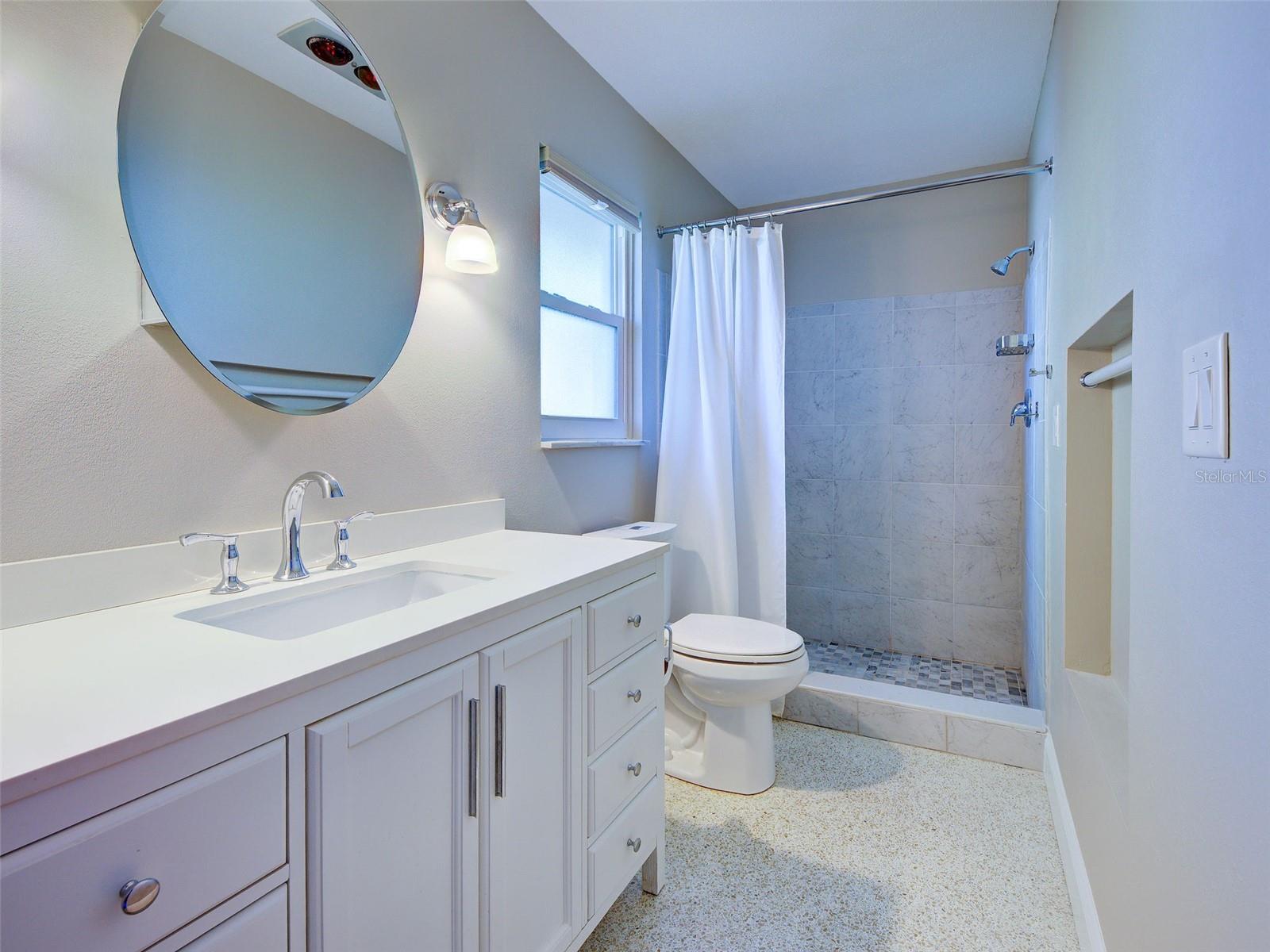 Image 24 of 47 For 836 Stewart Street