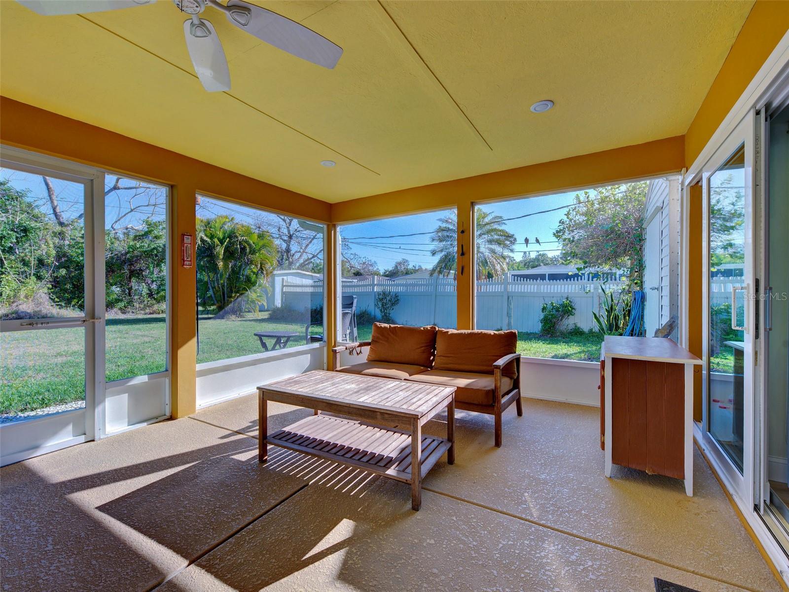 Image 36 of 47 For 836 Stewart Street