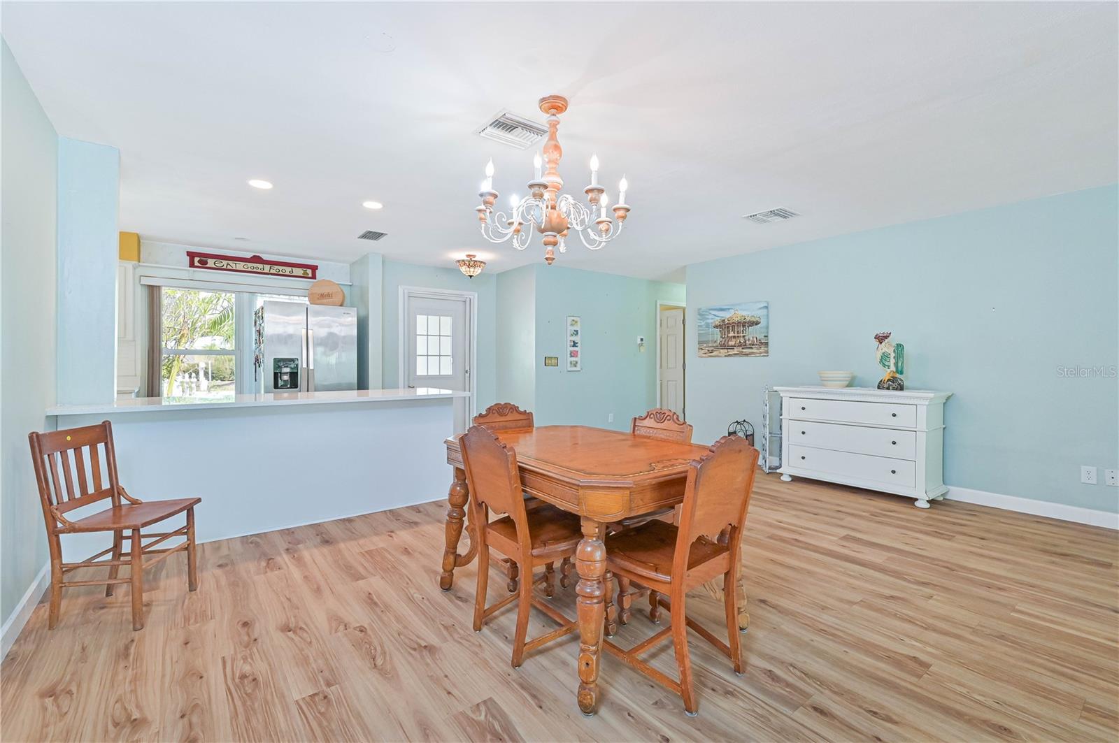 Image 14 of 36 For 5246 Sunnybrook Court