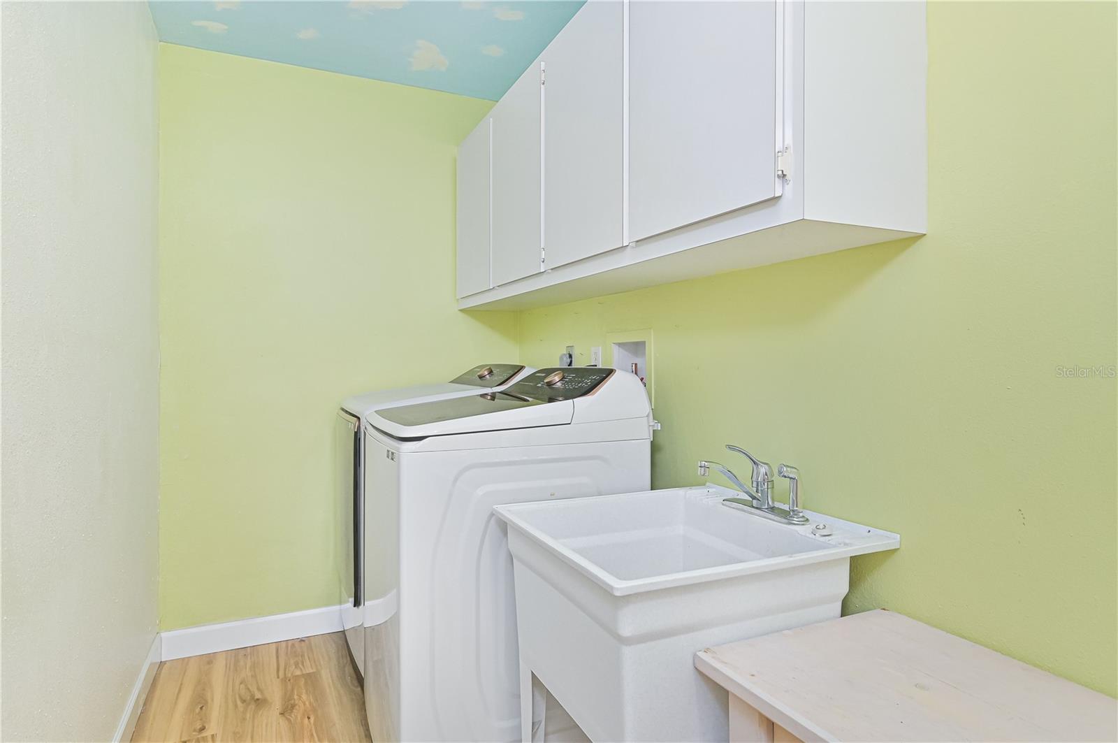 Image 26 of 36 For 5246 Sunnybrook Court