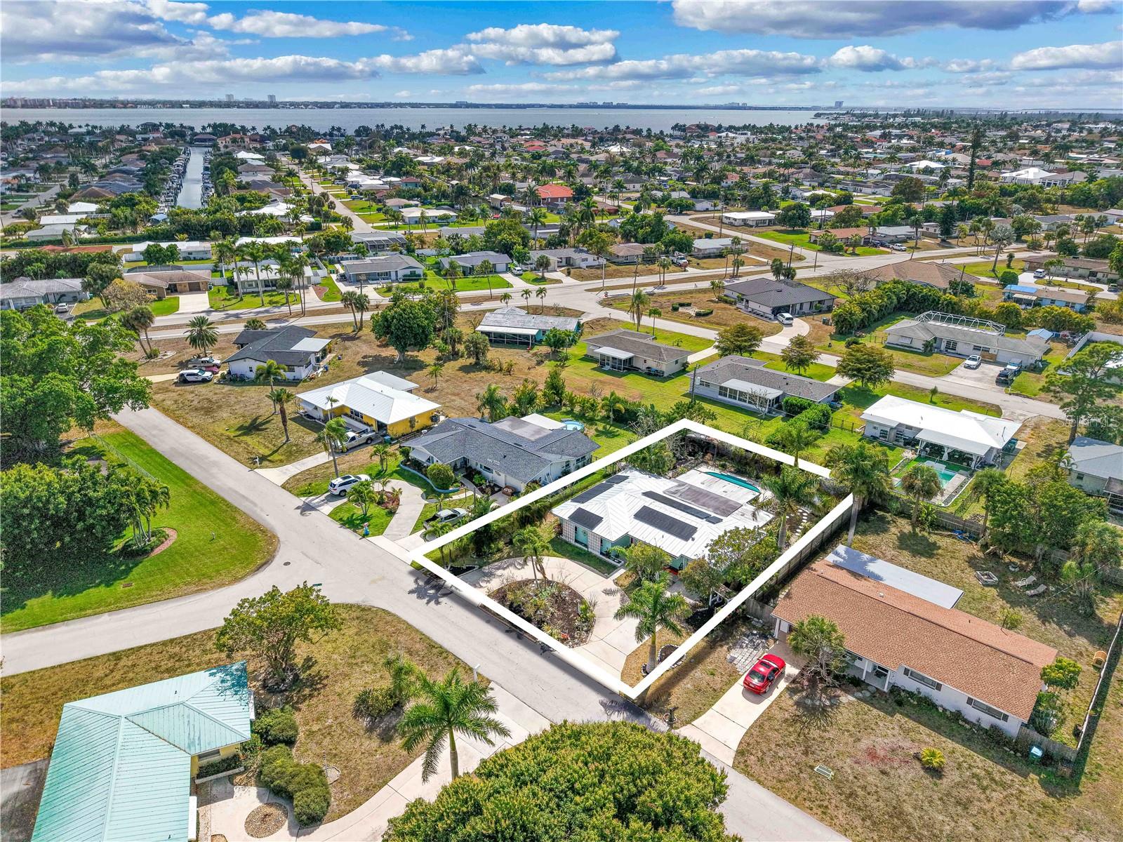 Image 4 of 36 For 5246 Sunnybrook Court