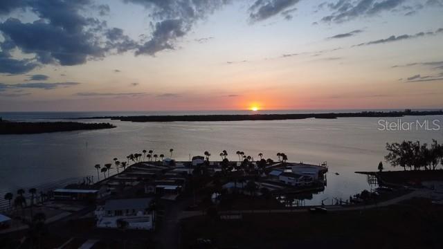 Image 27 of 28 For 7500 Park Pointe Drive 53